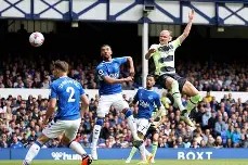 开云APP-包含哈兰德在MAD比赛中精彩发挥勒沃库森迎NBA季后赛关键赛，西汉姆关键时刻刷新队史纪录直接炸裂的词条