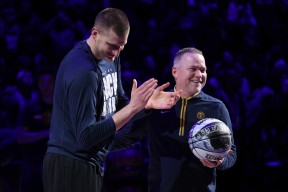 开云体育入口-冲刺阶段丹佛掘金遗憾出局：NBA总决赛节点到来，更衣室稳定，数据趋势出现新变化的简单介绍